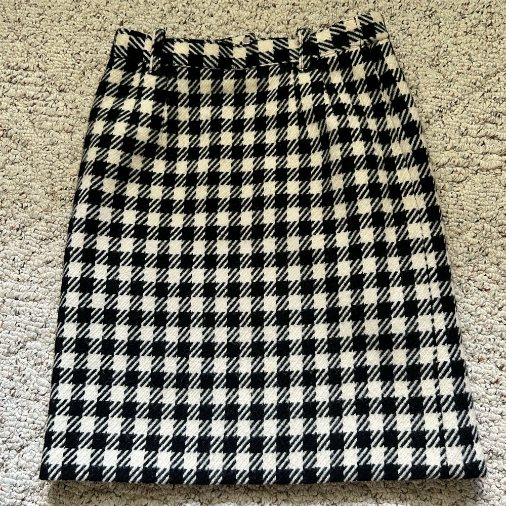 Classic Black and White Wool Houndstooth Skirt